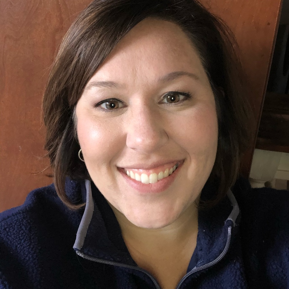 Meet your Posher, Adrienne